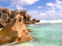 Durch das Wasser geformte,bizarre Felsen
